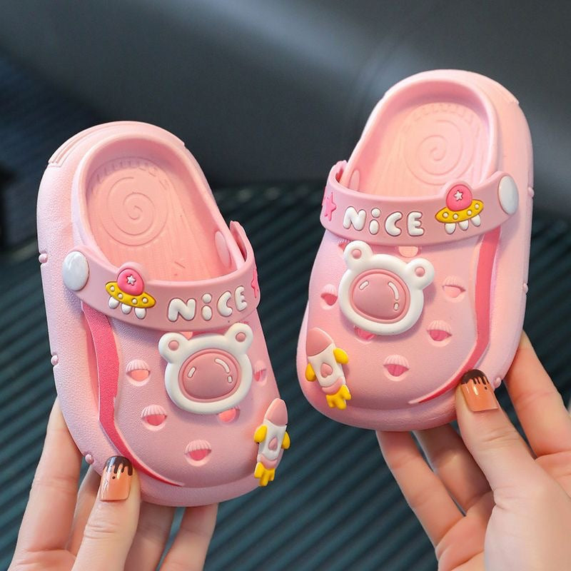 Children's slippers summer new cute bear baby girls' shoes boys' soft bottom non-slip home bathroom slippers