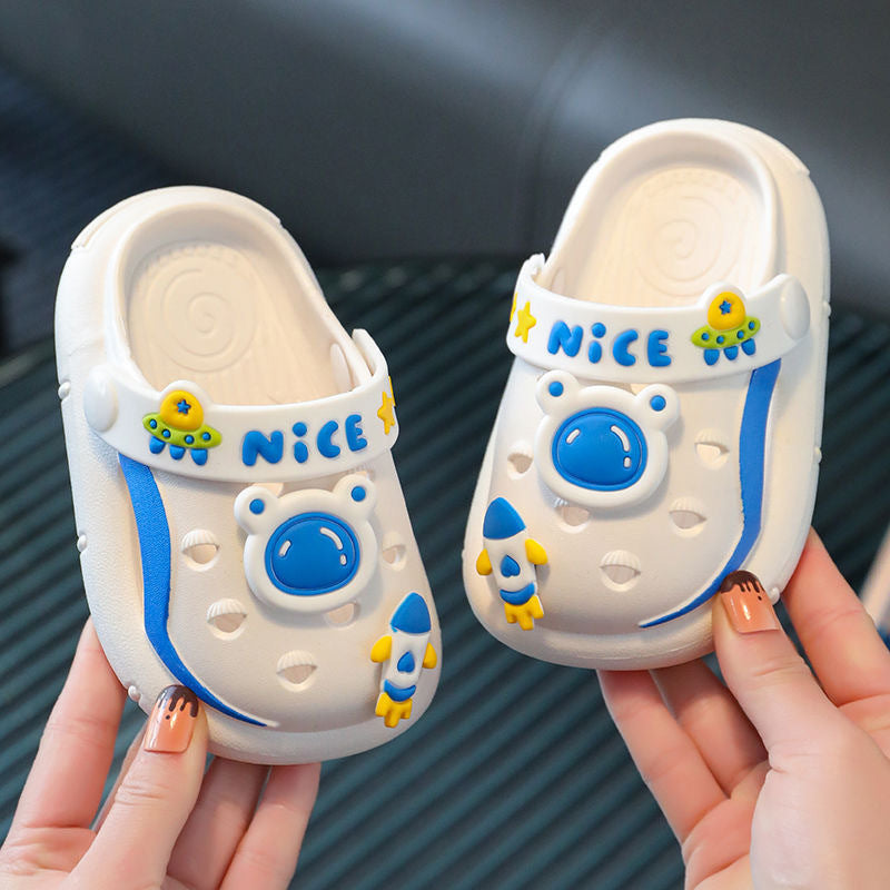 Children's slippers summer new cute bear baby girls' shoes boys' soft bottom non-slip home bathroom slippers
